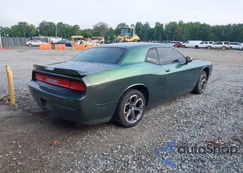 2013 Dodge Challenger Sxt z USA, uszkodzony, nr VIN 2C3CDYAG0DH645605